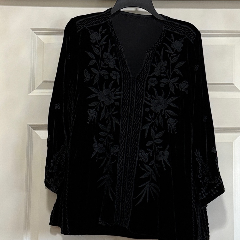 Johnny Was Womens Velvet Silk-Blend Tunic, black size tags removed Size S - Picture 2 of 6
